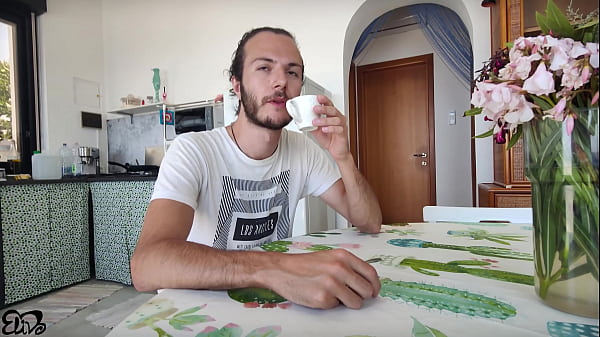 Image GIARDINIERE ITALIANO... Tettona lo paga in natura con una spagnola [DIALOGHI ITALIANO]