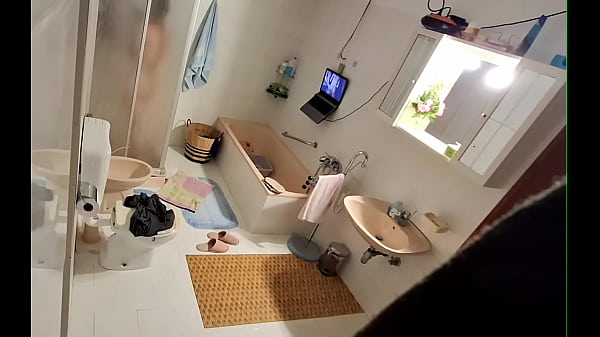 Image my b rother set spy cam and catch me masturbate in bath ?