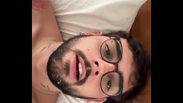 Image MULEKE BATENDO ATE TIRAR PORRA