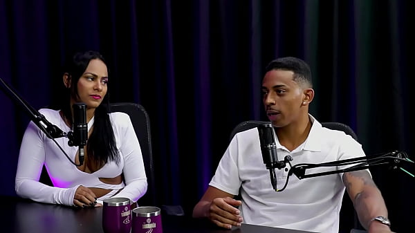 Image Recebeu uma proposta pra gravar, nunca fez um sexo anal daquele jeito, fez atendimentos fora do pa&iacute_s, e o preconceito e o que julgam as mulheres... - Vivy Marques & Jhony Bomba (WATCH ON: SHEER/RED)