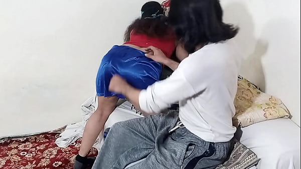 Image Anal Sex when Bhabhi asked for help coz her hand got stuck, then had to give her Muslim ass to Devor