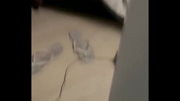 Image Esposa gostosa real deu o cu para o marido e seu amigo negro