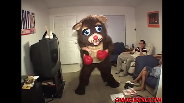 Image A Crazy Bear and Threesome Sex Is What It&rsquo_s All About