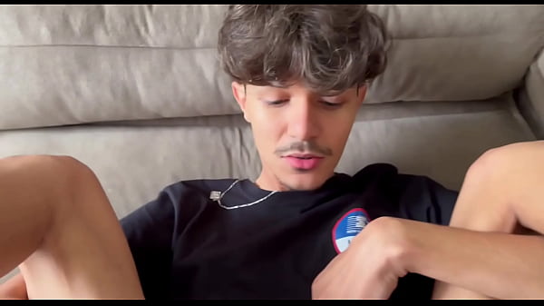 Image NOVINHO GOSTOSO SENTOU NA MINHA PICA