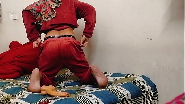 Image House wife playing with dildo