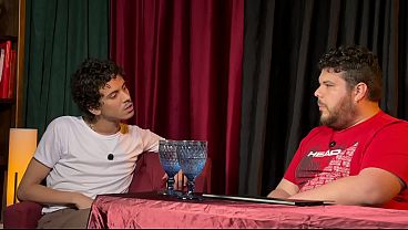 Image TWINK CONTANDO TUDO NO TALK SHOW