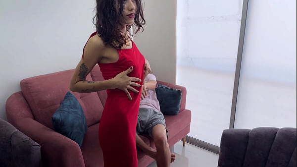 Image Mi peque&ntilde_ita hermanastra me pide ayuda con su ropa interior y se me antoja quitarsela todo y darle la mejor follada de su vida.