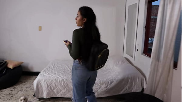 Image Le foll&eacute_ con su precioso co&ntilde_o mojado y luego le cubr&iacute_ la cara con semen