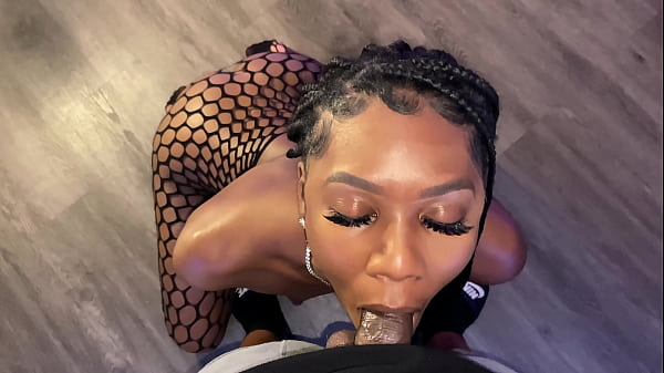 Image Slim Ebony Cum facial