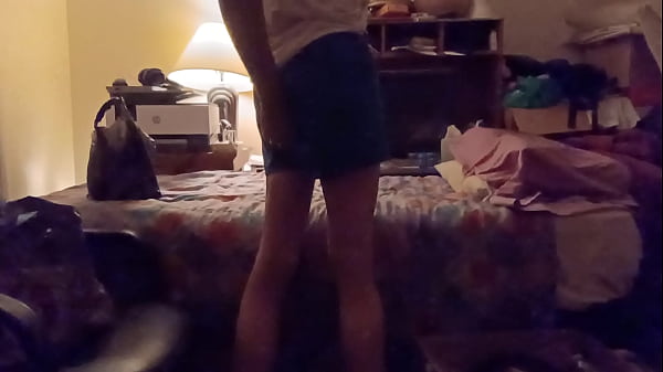 Image PULL DOWN PANTS AND BOOTY PLAY