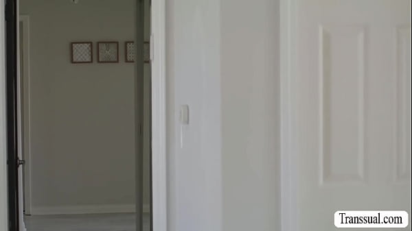 Image Getting head from bros TS stepsister while live