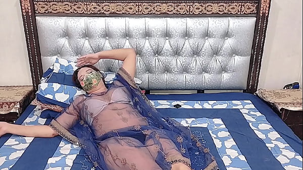 Image Indian Hot Girl Fucked in Hotel Room when her Husband Busy in Gym