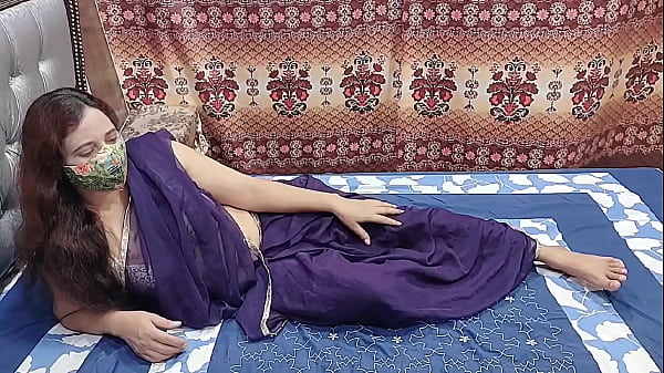 Image Indian Desi Bhabhi Sex Video Bhabhi Looks Gorgeous in Saree Clear Hindi Audio