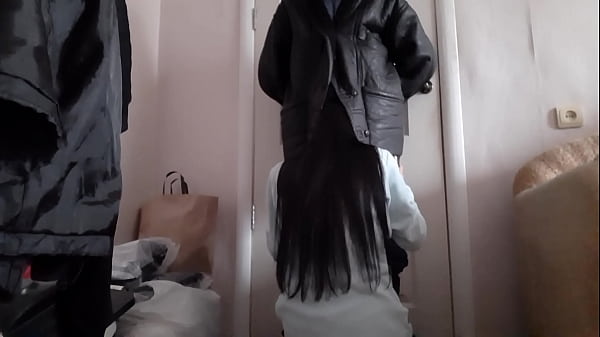 Image I quickly cum in my neighbor's mouth because her husband had already started to open the front door