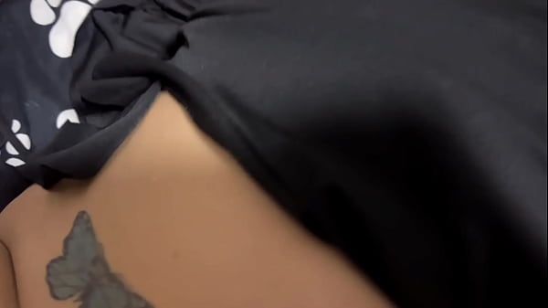 Image Hermanastra me atrap&oacute_ masturb&aacute_ndome y no pude creer su reacci&oacute_n