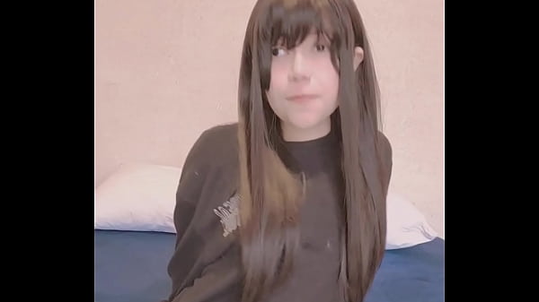 Image Would you cum inside this amateur young girl's pussy?