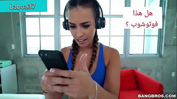 Image Kelsi Monroe While running, she found a phone lying on the ground. Upon returning home, she recorded explicit videos of herself to seduce the phone's owner.
