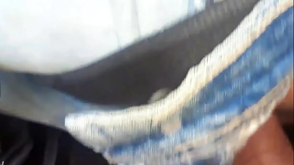 Image Safada do clit&oacute_ris grande me esperou para comer ela no carro
