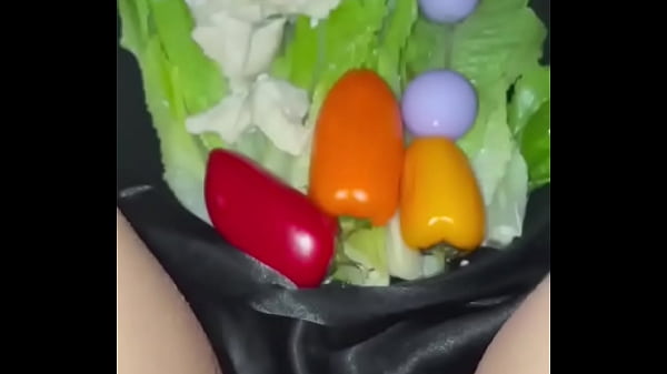 Image MUSLIM GIRL MASTURBATES-ARABIAN SNOWWHITE-AMATEUR LOS ANGELES USA-KINKY EXTREMELY HARDCORE FOOD PORN FETISH COMPILATION