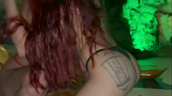 Image CHAMEI MINHA AMIGA PRA FODER COM MEU NAMORADO , E ELE COMEU AS DUAS