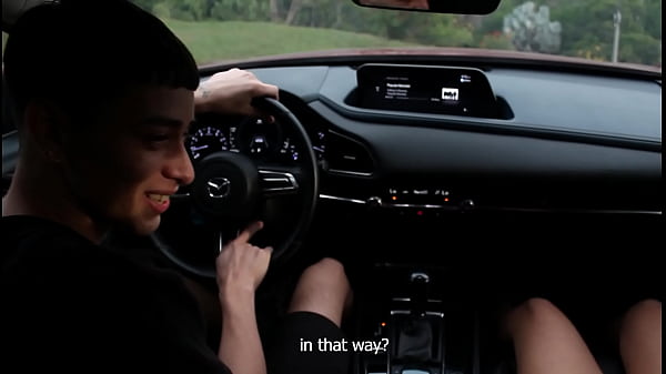 Image Joven hermosa LATINA no tuvo para pagar el taxi y se folla al conductor