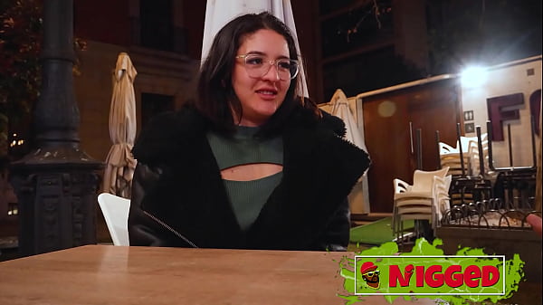 Image Home delivery with a happy ending. Stunning Latina BabyBell, with a killer ass, fucks the black Glovo guy in Nigged.