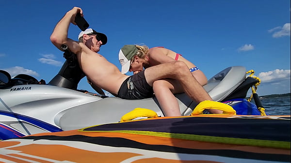 Image Skinny athletic couple have HOT sex on a jet ski