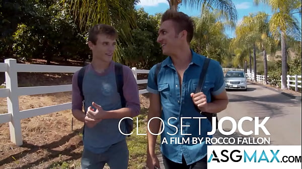 Image NEXT DOOR TWINK - Twink&rsquo_s Crush Backfires Beautifully - Jake Porter, Bar Addison