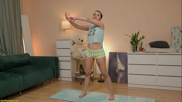 Image cute chubby teen loves flexi gymnastic sex