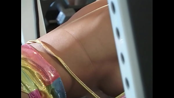 Image Bamboo gives blowjob at gym
