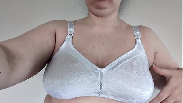 Image breast squishing, pulling, jiggling, and more