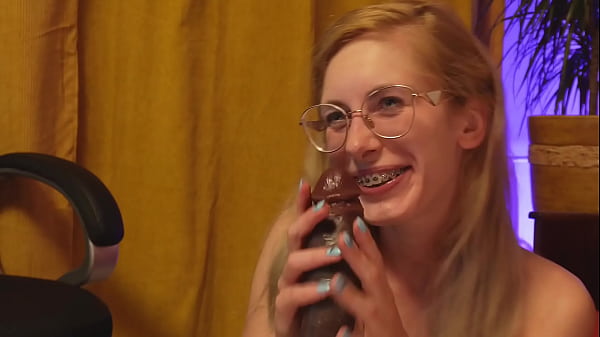 Image Blonde girl sucks BBC for the first time