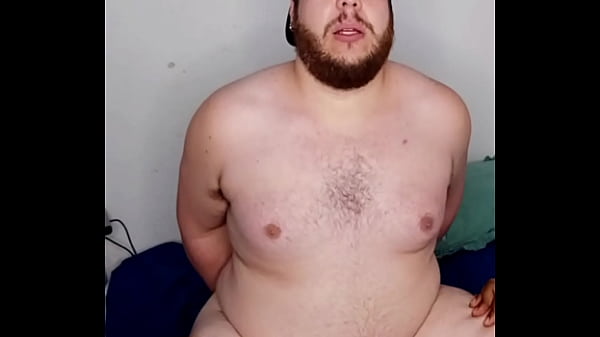 Image Pr&eacute_via - Esse Pedreiro &eacute_ Bruto, Gordo e Negro e Mete Seu Pau Grosso No Gordo Branquinho (COMPLETO NO SHEER E RED)