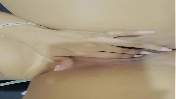 Image hoje acordei com tanto tesao bati uma siririca gozei tao gostoso...