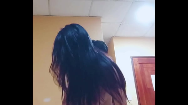 Image Mi hijastra ya est&aacute_ mayorcita, pero su co&ntilde_o todav&iacute_a est&aacute_ muy apretado