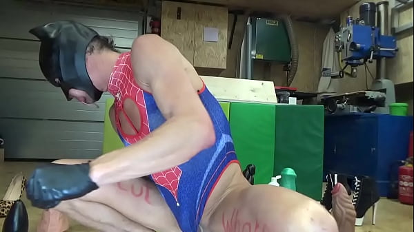 Image Extremeslut66 spielt mit ihrem Arschloch