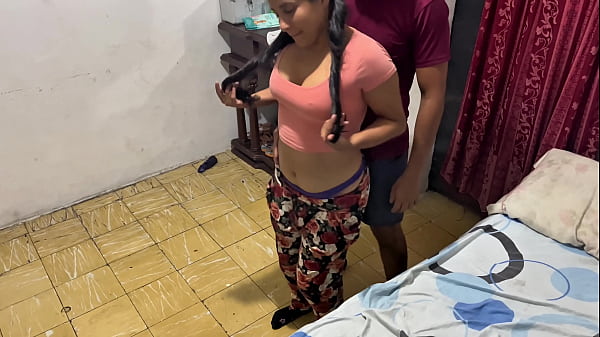 Image Me le regalo a mi amigo y me muestra su enorme pene ! para que le haga la mejor mamada de su vida hasta tragarme su leche