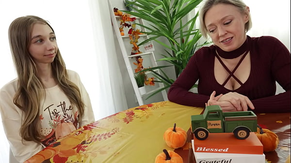 Image Step Sis Bonding Before Thanksgiving Dinner - Breezy Bri