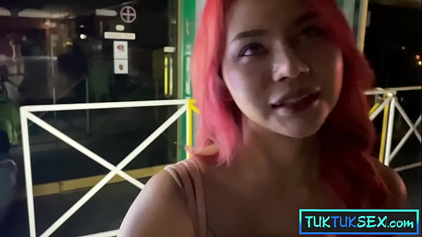 Image Big tits Thai teen really gets into it after the TukTuk ride home