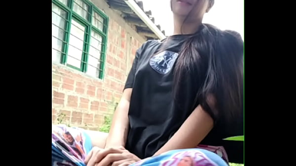 Image La hermanastra de mi novia es mejor que mi novia chupando y todo