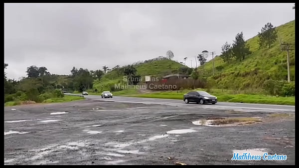 Image PEDIU CARONA E CAIU DE BOCA AT&Eacute_ SAI LEITE TRANSAMOS NO MEIO DA ESTRADA