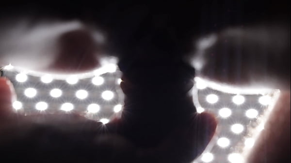 Image Penetration close-up