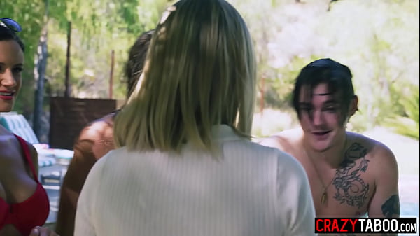 Image Summer immersion with MILF Penny Barber after she gave a perfect blowjob