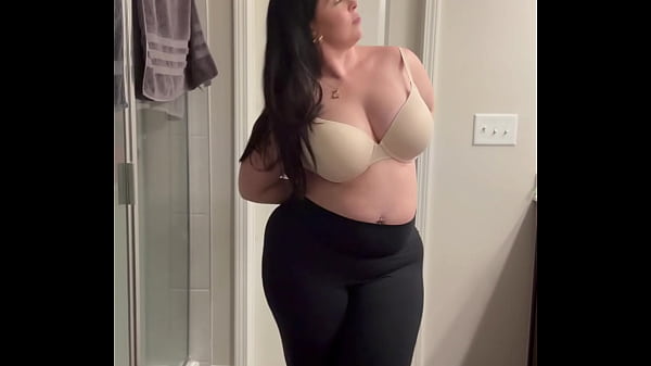 Image Get unready with me