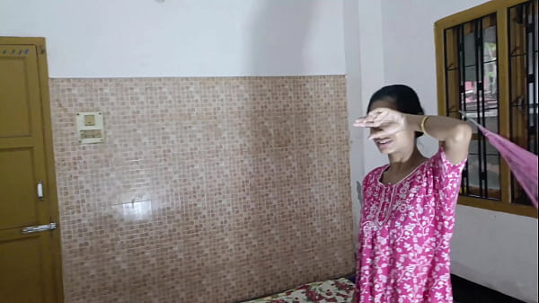 Image Curvy Indian Bhabhi Gets Pounded by Dunzo Delivery Lad in Steamy Bathroom