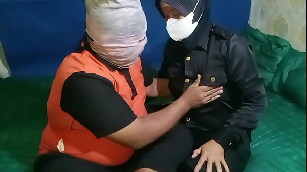 Image Indonesia Female security guard's pussy full licked and fucked until cum. memek satpam wanita dijilat dan dientot sampai muncrat Jago jilmek - update
