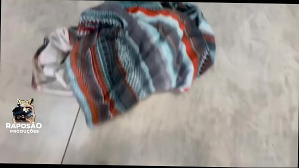 Image Mulher chega em casa pega tiozao deitado nu com sua amiga depois de gozar gostoso com ela