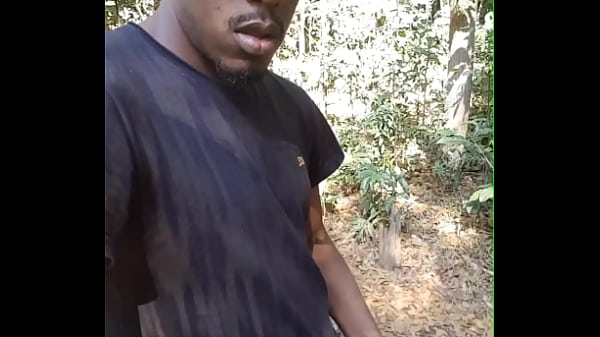 Image Preto batendo v&aacute_rias punhetas