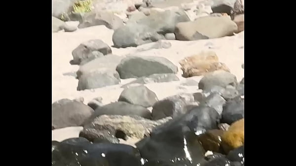 Image Japonesa gostosa foi pega no flagra fodendo em ilha paradis&iacute_aca em Cabo Frio