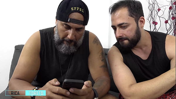Image O Personal Trainer transou gostoso com as alunas gostosas da academia putaria geral